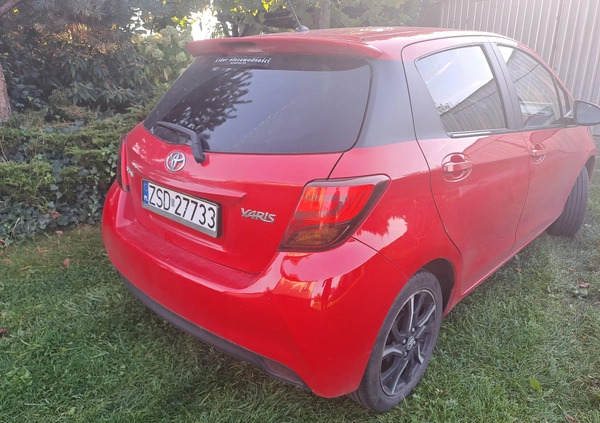 Toyota Yaris cena 44900 przebieg: 50600, rok produkcji 2015 z Jaworzno małe 92